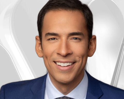 Stefan Holt