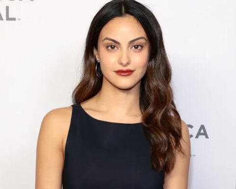 Camila Mendes