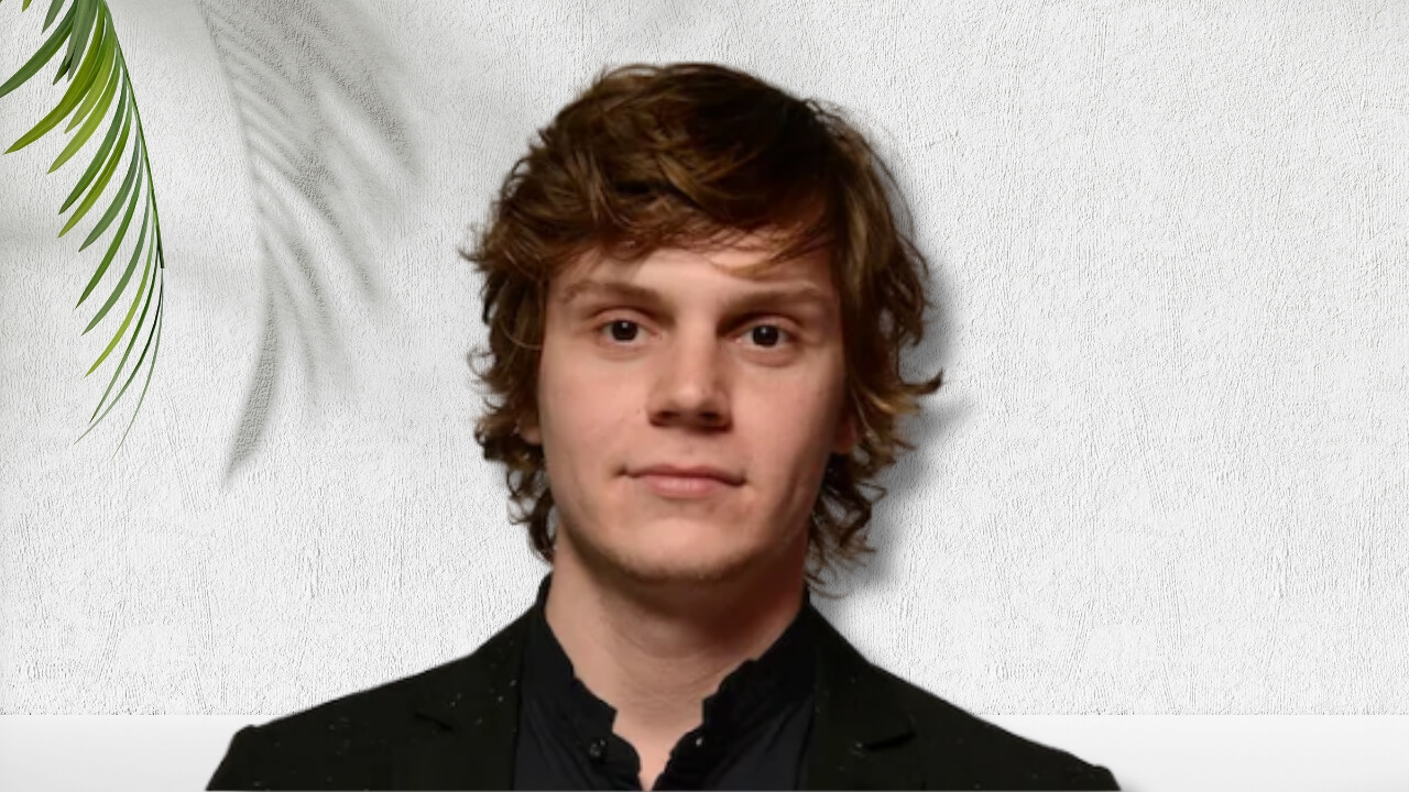 Evan Peters