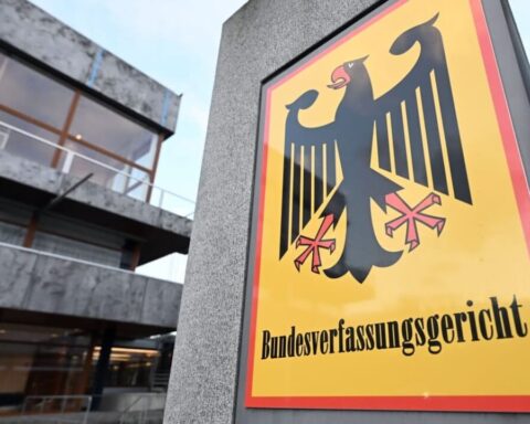 Wagenknecht Karlsruhe Klage