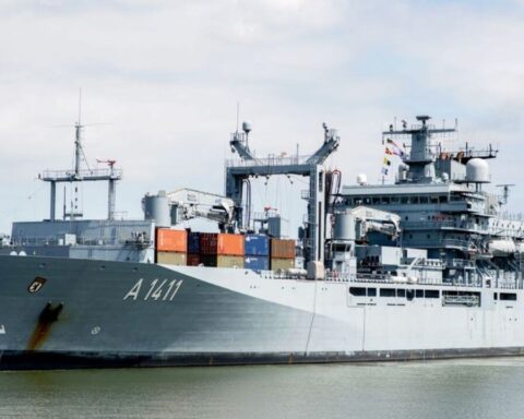 marineschiff-berlin-bermuda