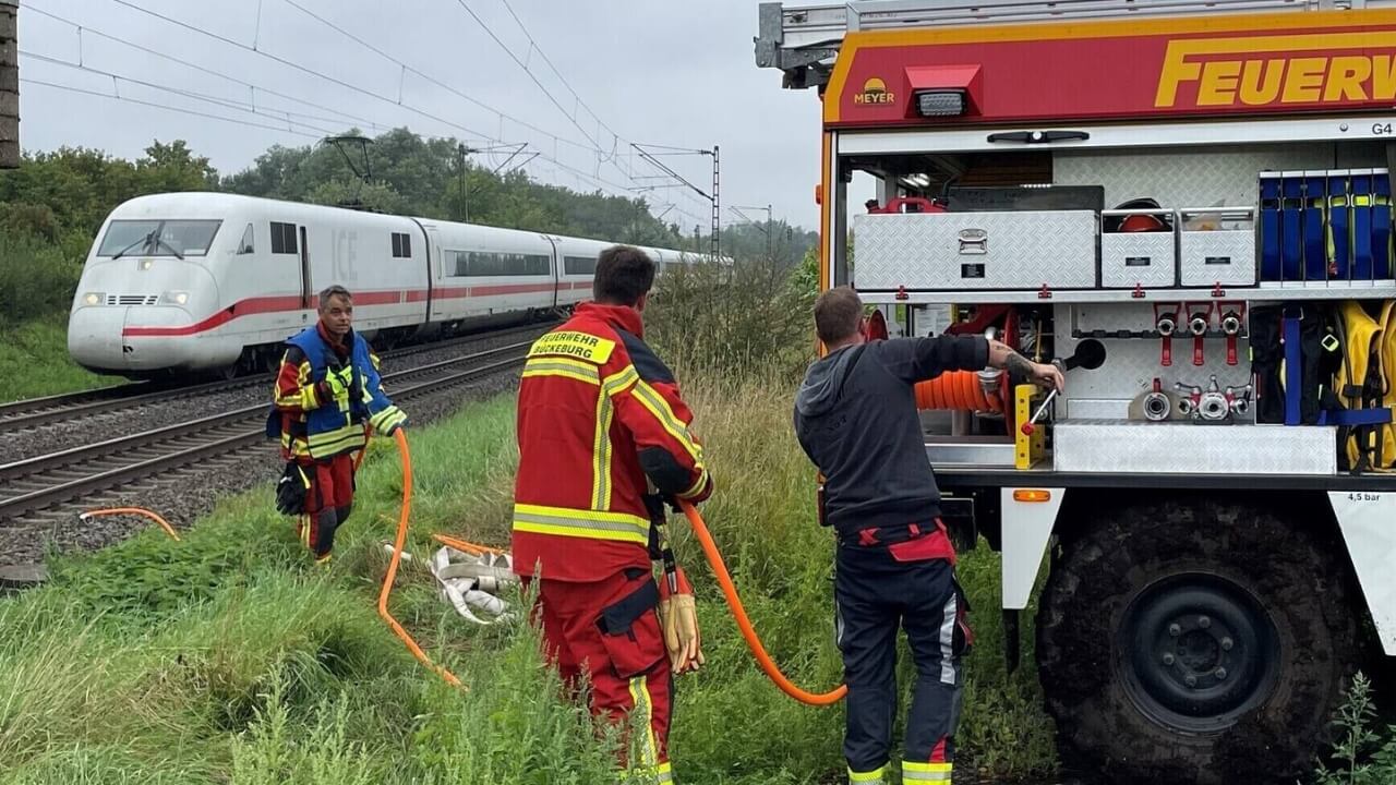 senior-bahngleis-ausrutscher-zug