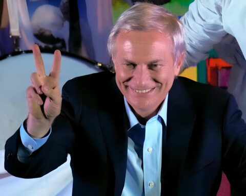 kommunistin-siegt-rechter-regiert