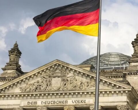 vertrauen regierung krise