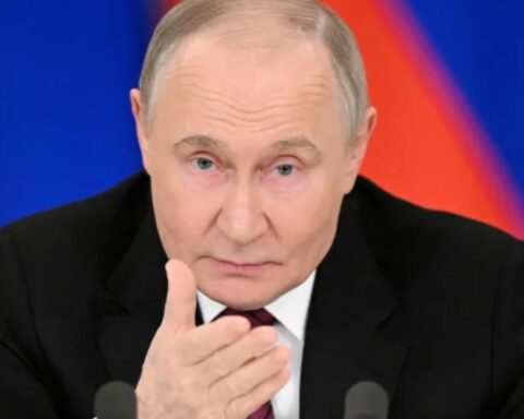 putin-dialog-propaganda