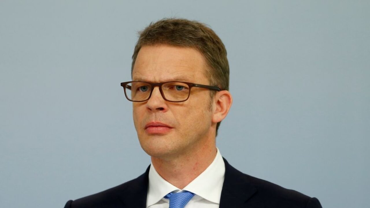 sewing fordert arbeit