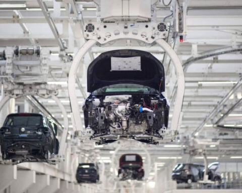 Gewinneinbruch-Stellenabbau-Krise