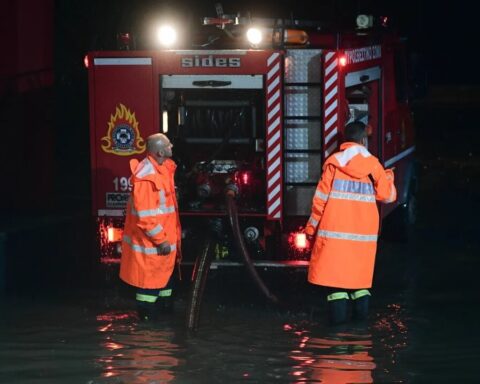 griechenland-regen-ueberschwemmung