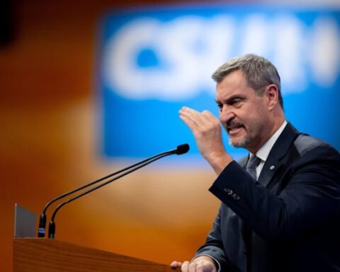 soeder-gegenstimmen-parteitag-csu