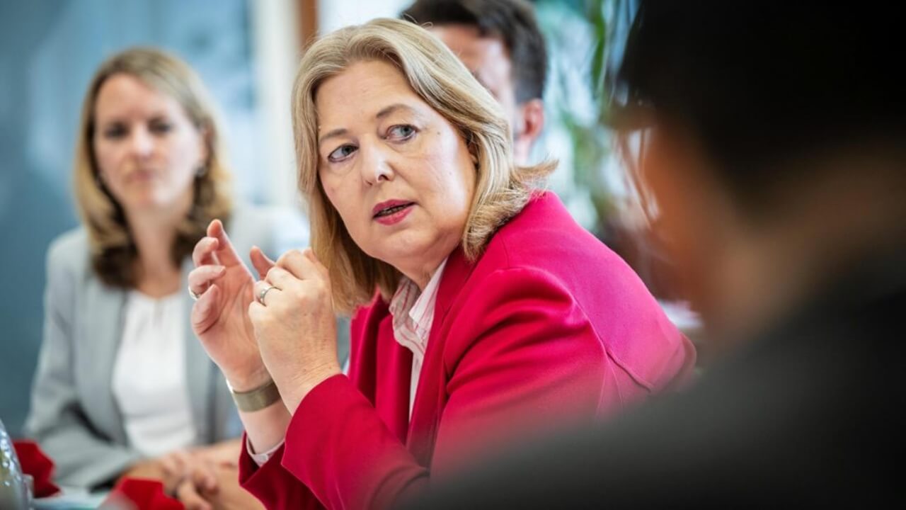 baerbel-bas-rentenreform-jugend