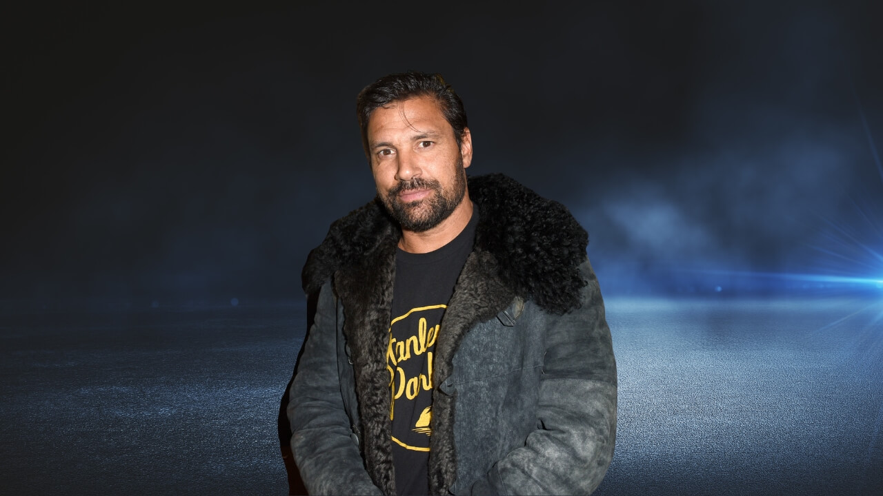 Manu Bennett