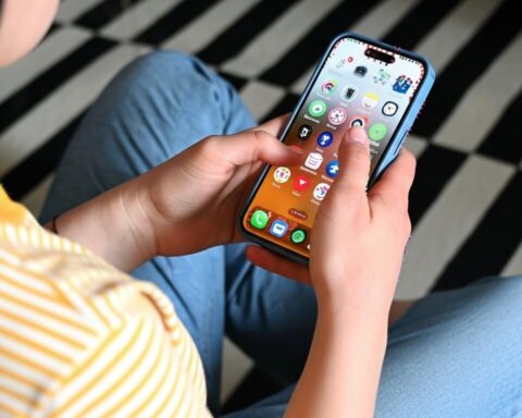 Frankreich Social Media Verbot