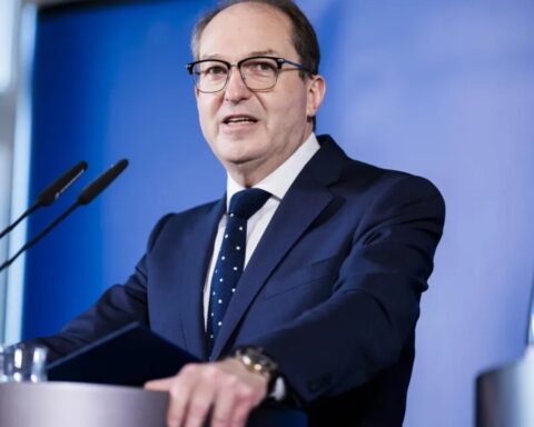 Dobrindt Linksextremismus Maßnahmen Paket