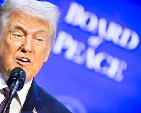 trump-carney-friedensrat-rueckzug