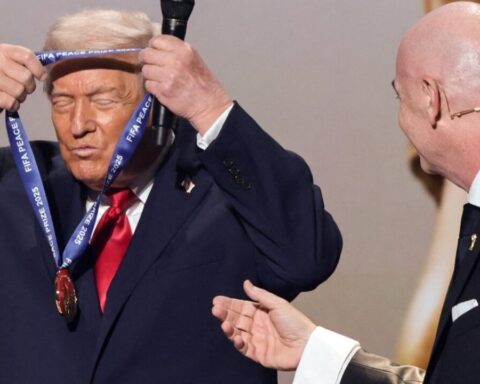 trump-obsession-social-steuern