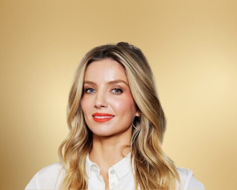 Annabelle Wallis