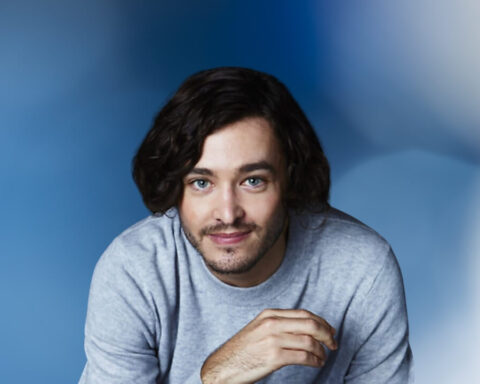 Alexander Vlahos