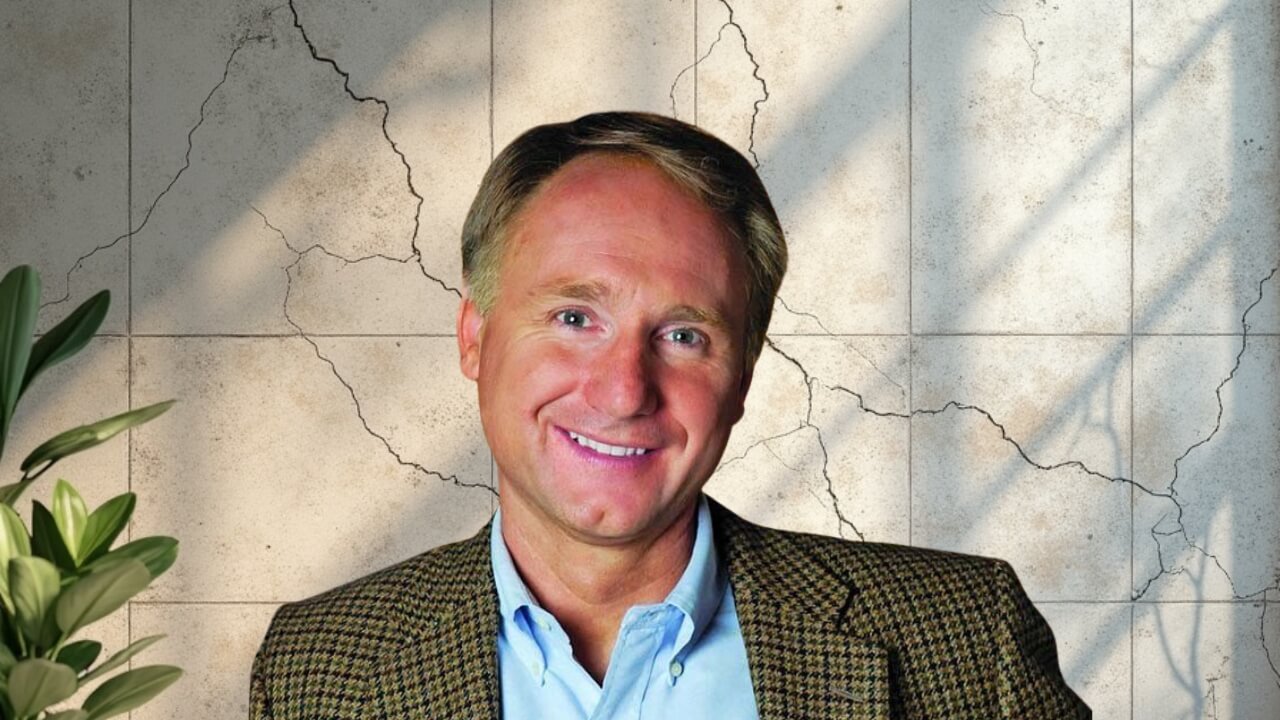 Dan Brown