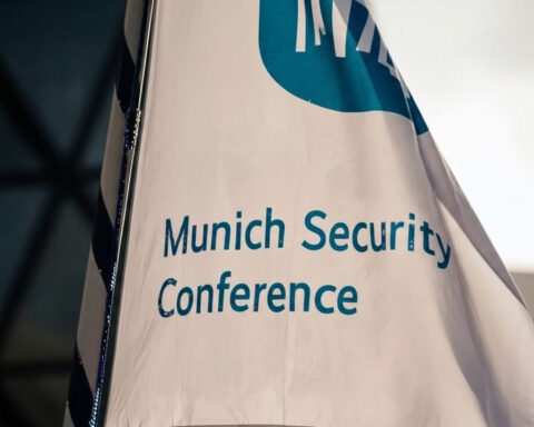 trump-msc-wrecking-ball-politik