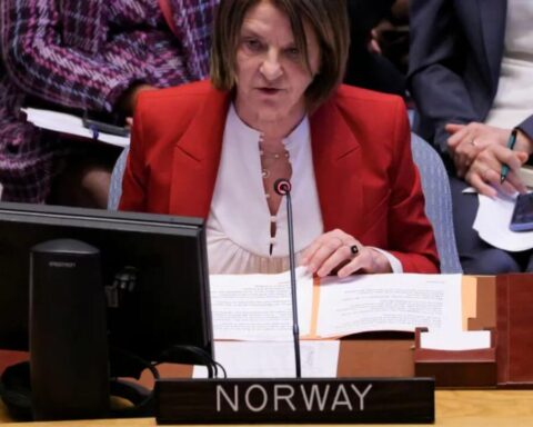 Norwegen Diplomatin Rücktritt