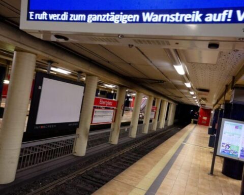 Warnstreik Nahverkehr Deutschland Lahm