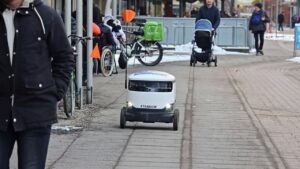 roboter-liefern-supermarkt-einkauf