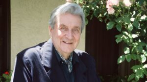Patrick Macnee