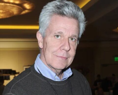 stephen-hibbert-gimp-tod