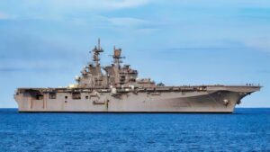 uss-tripoli-nahost