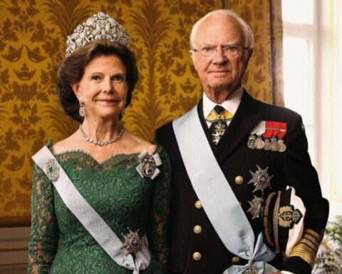 carl-gustaf-victoria-thron
