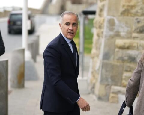 pm-gamble-trump-economy