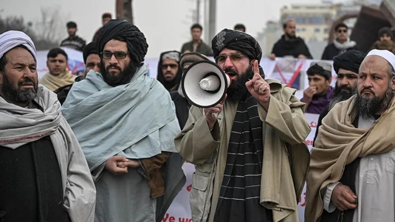 cannabisanbau-in-afghanistan-verboten