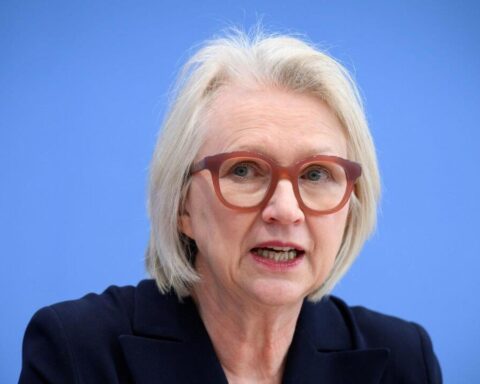 Monika Schnitzer News