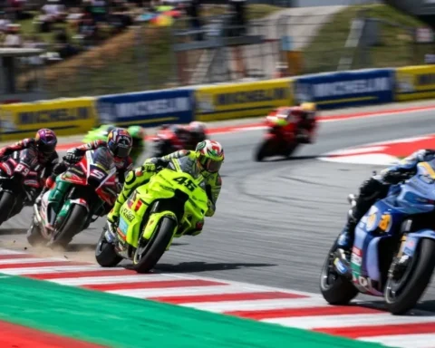 alex-marquez-barcelona-unfall
