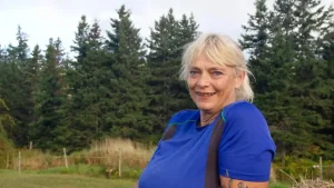 annette-bauer-sucht-frau-international