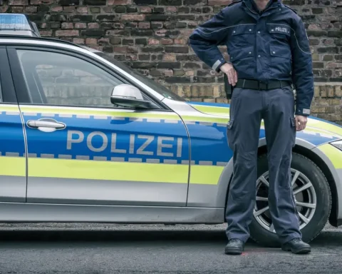 polizist-klagt-land-mv
