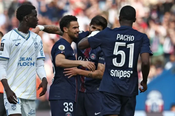 psg-gegen-lorient-remis-bayern