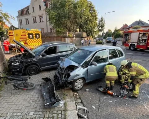 unfall-dresden-sechs-verletzte