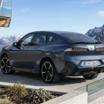 bmw-ix4-elektro-suv-herbst