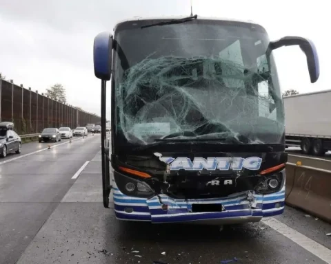a5-busunfall-heidelberg-stau