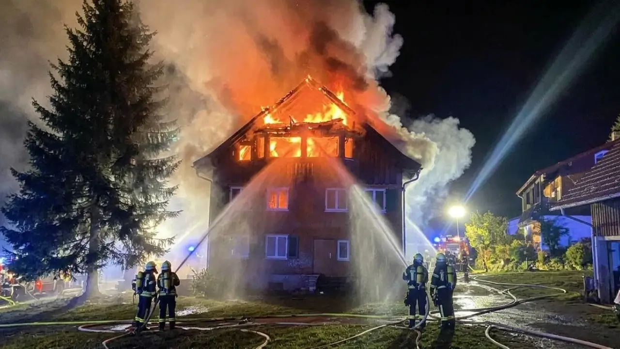 kaminbrand-balderschwang-wohnhaus-ausgebrannt
