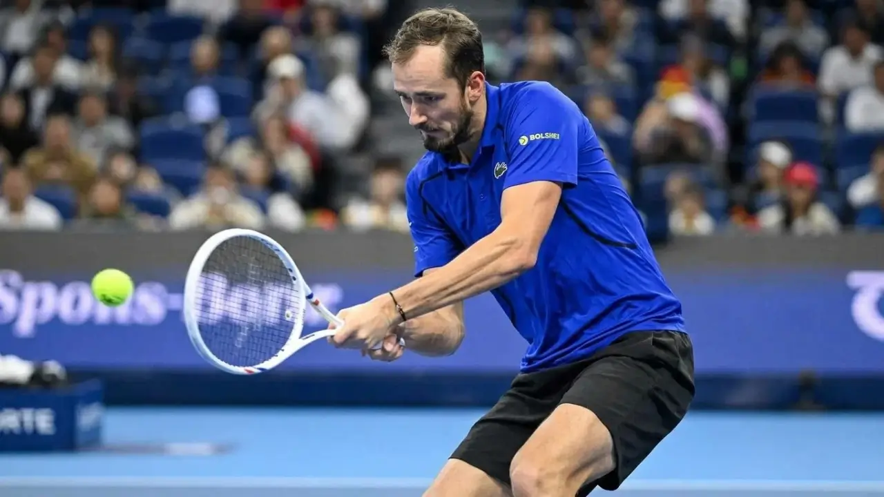 medvedev-disqualifikation-peking-djokovic