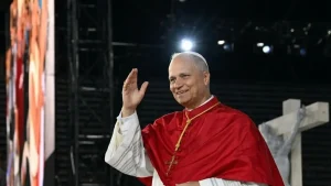 papst-leo-lungenoperation-vatikan